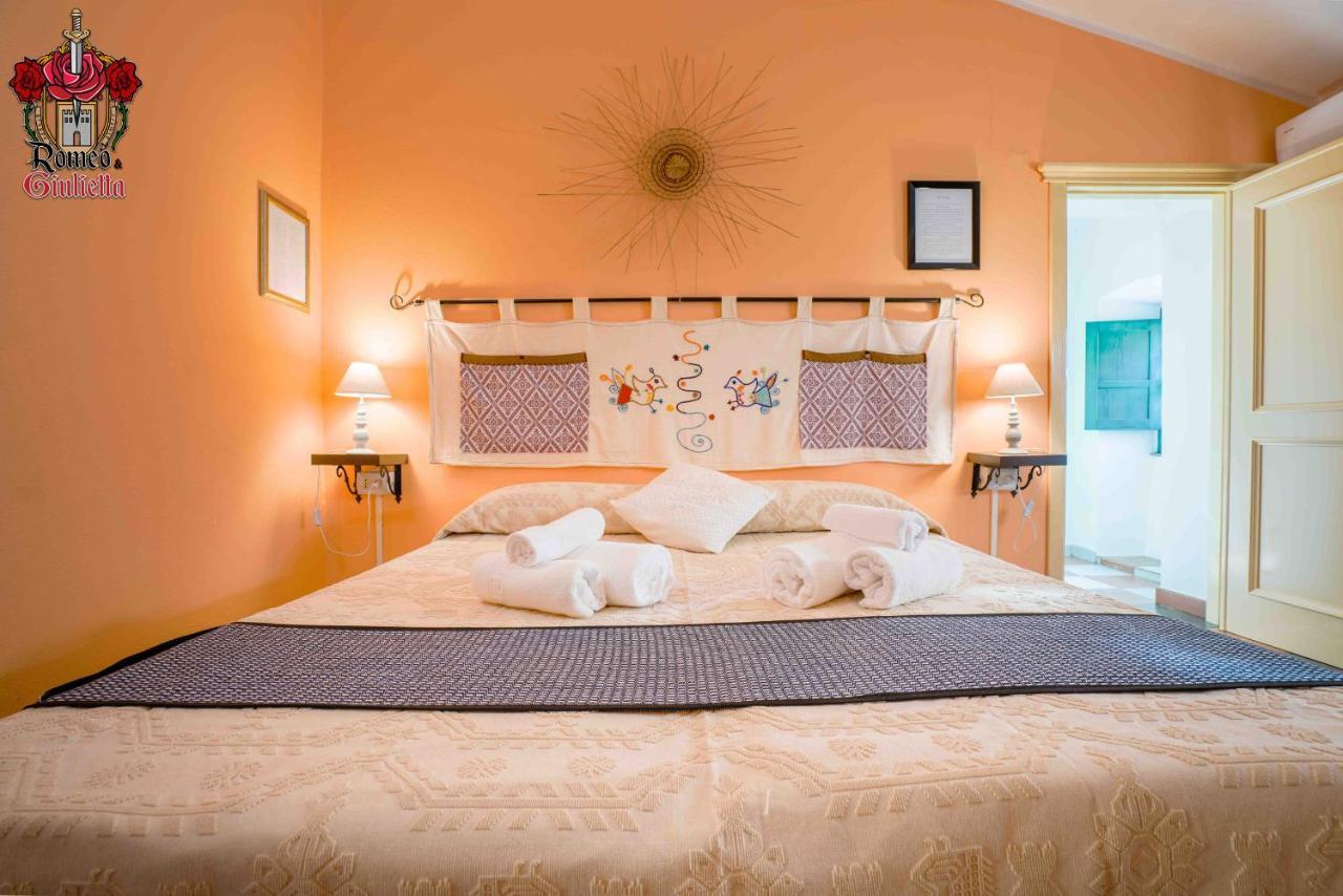 Romeo & Giulietta Rooms Bosa Exterior foto